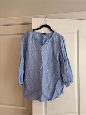New Talbots Light Blue Women's V-Neck Linen Shirt